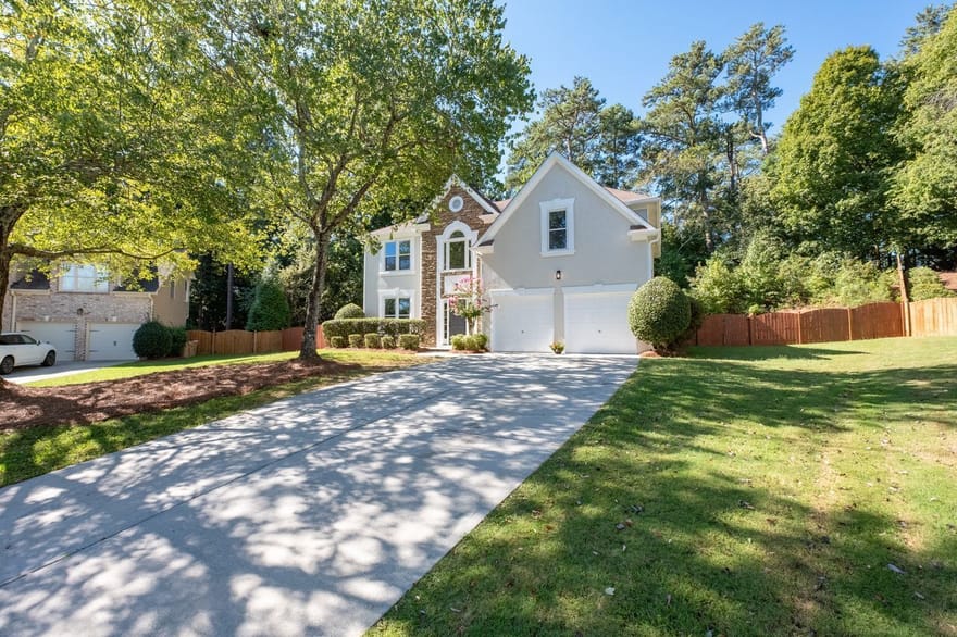 2960 Saddlebrook Glen Drive, Cumming, Georgia