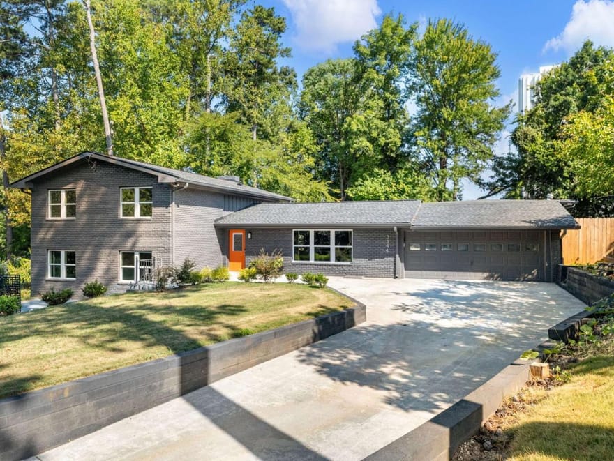 3344 N Embry Circle, Atlanta, Georgia