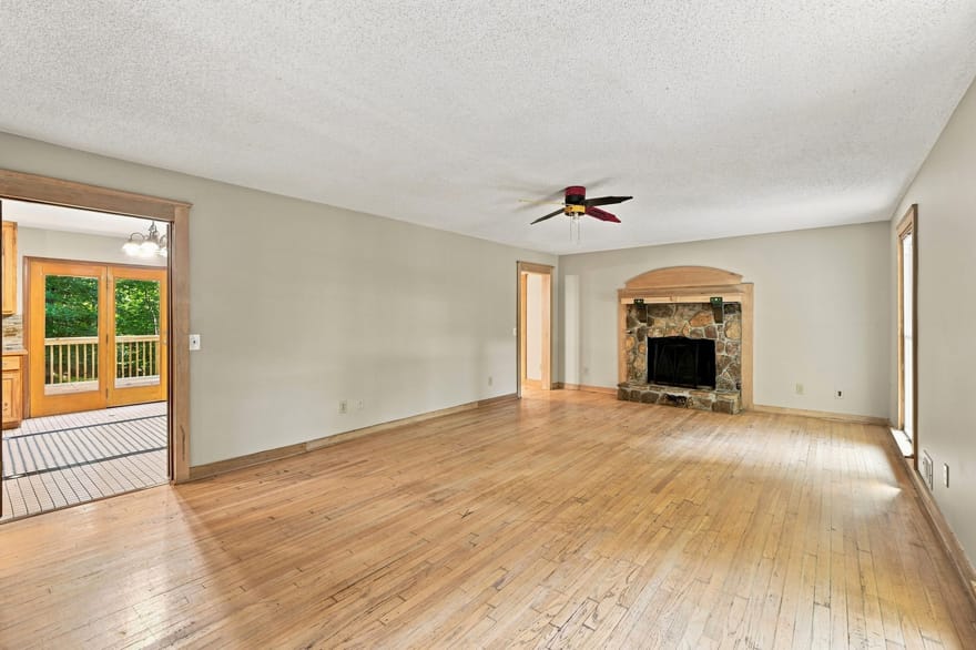 1513 Sandpiper Drive, Woodstock, Georgia