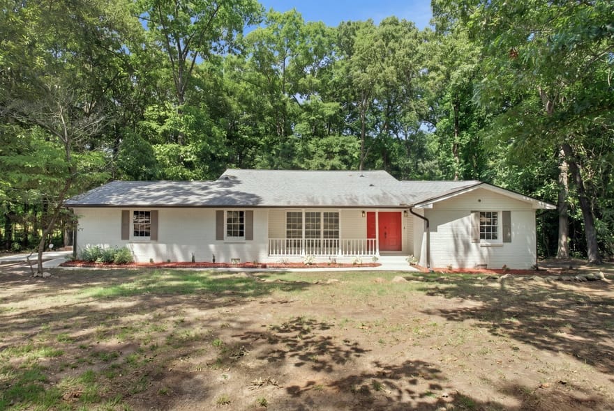 1180 Kay Terrace SE, Conyers, Georgia