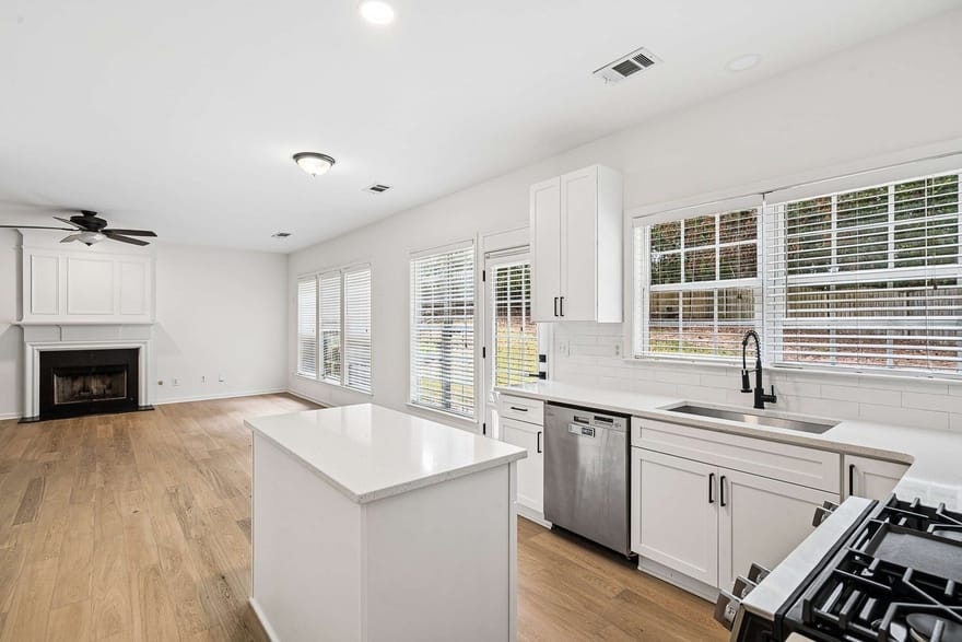 941 Bendleton Drive, Woodstock, Georgia