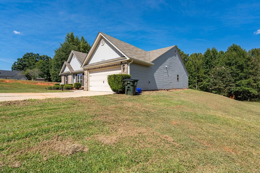 198 White Circle, Winterville, Georgia