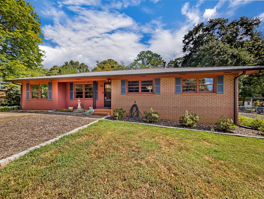 172 Glendale Heights, Winterville, Georgia
