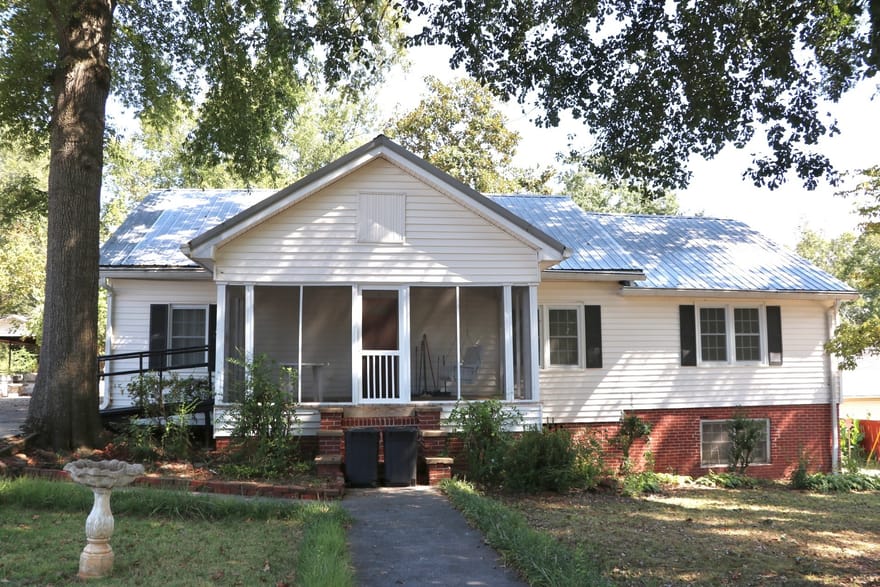 40 Church Street, Trion, Georgia