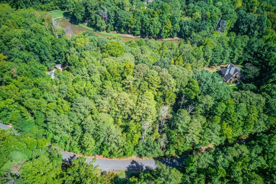 211 Buck Trail, Hoschton, Georgia