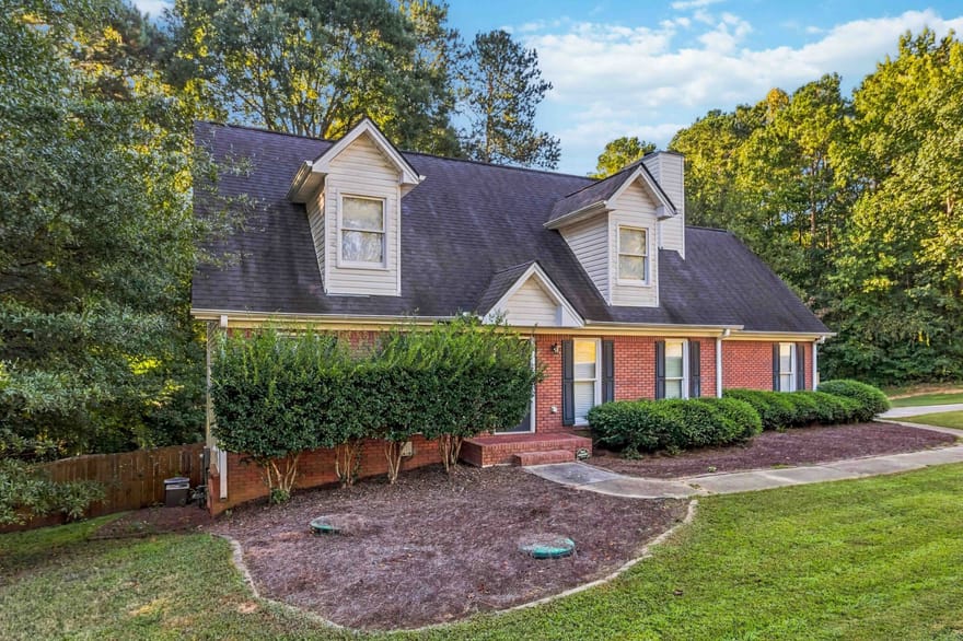 3014 Spring Court, Loganville, Georgia
