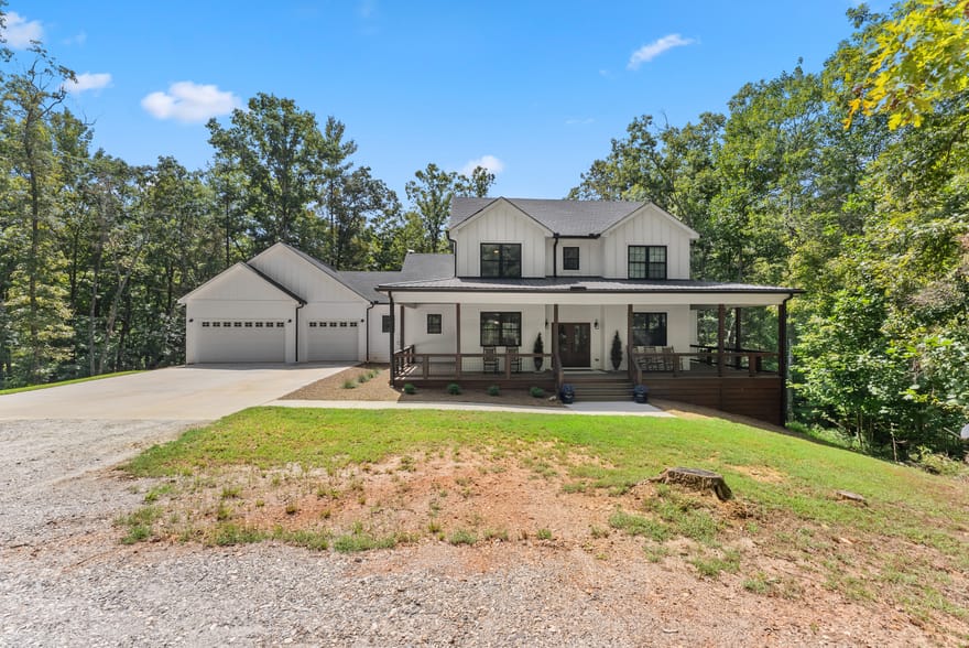 1366 Deer Woods Trail, Cleveland, Georgia