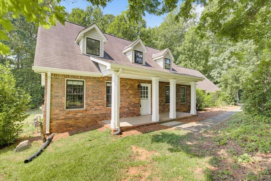 435 NW Stonehenge Drive, Marietta, Georgia