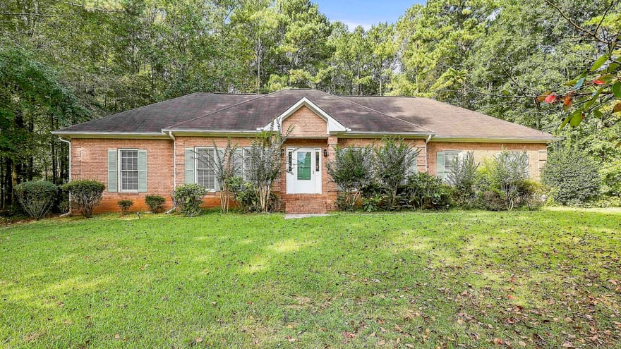 255 Weeping Willow Way, Tyrone, Georgia