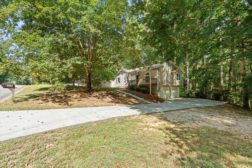 356 Waterway Trail, Powder Springs, Georgia