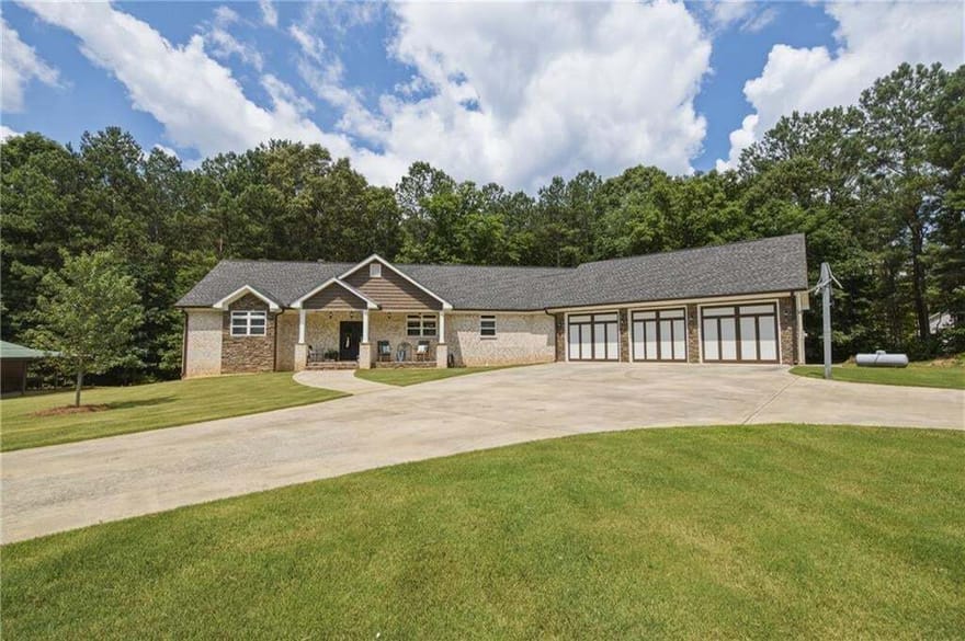580 Old Yorkville Road, Dallas, Georgia