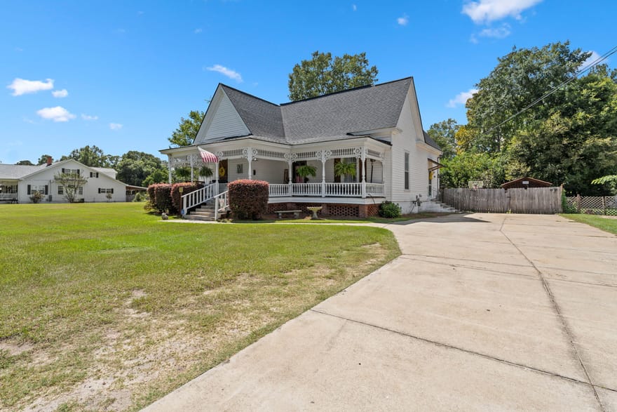 89 S Dooley Street, Hawkinsville, Georgia