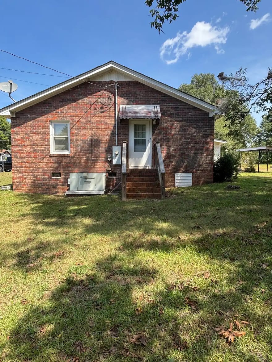 422 Bartson Street, Lavonia, Georgia