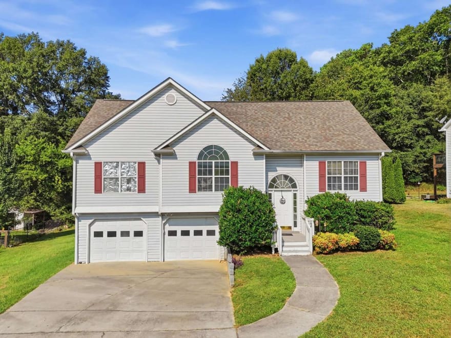 104 Twin Oaks Drive, Calhoun, Georgia