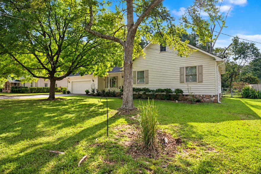 1728 Honeybee Creek Drive, Griffin, Georgia