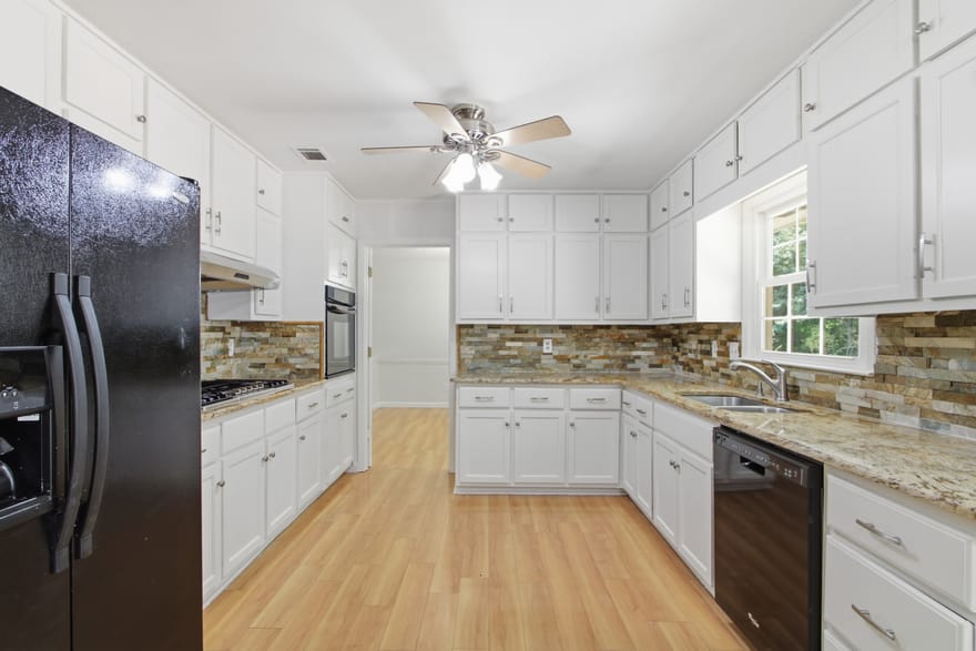 3662 Sweet Briar Lane SE, Conyers, Georgia