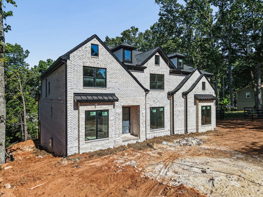 1728 Plunketts Road, Buford, Georgia