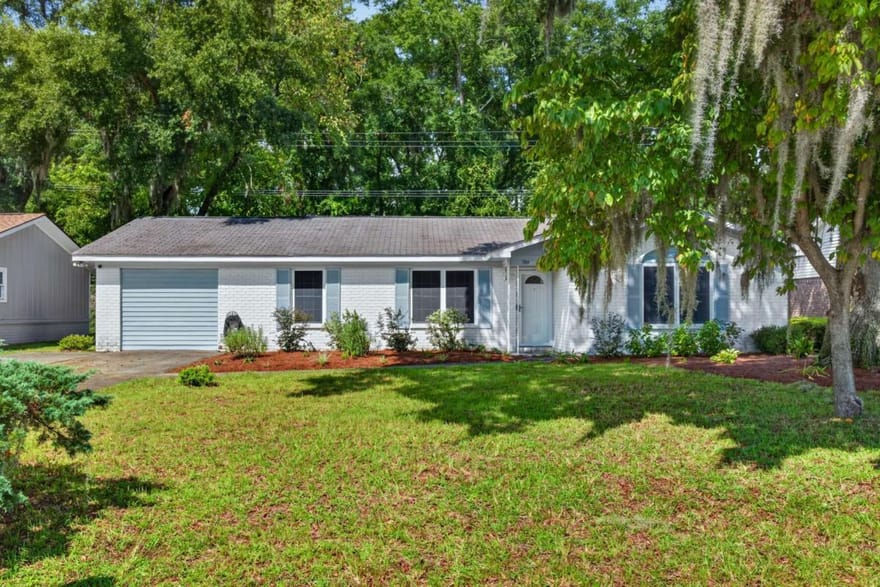 106 Greenbriar Drive, Savannah, Georgia