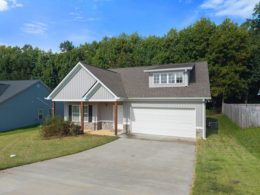 314 Highland Pointe Drive, Alto, Georgia