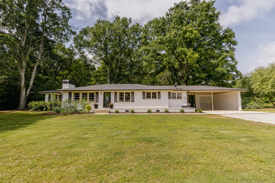 1233 Bethlehem Road, Statham, Georgia