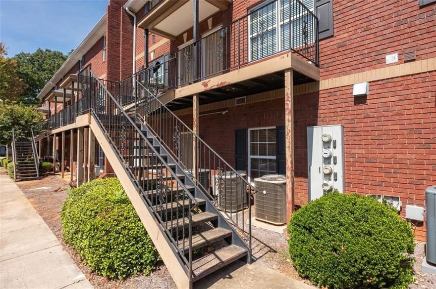 105 Whitehead Road, Athens, Georgia