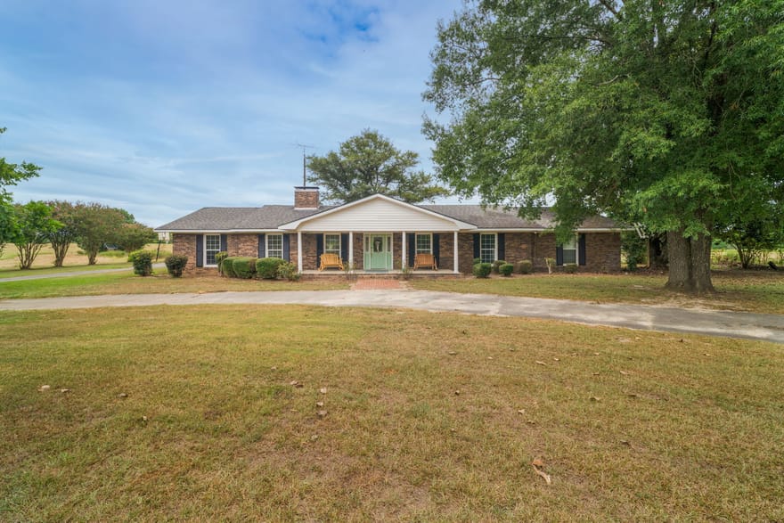 284 Dillard Cary Drive, Cochran, Georgia
