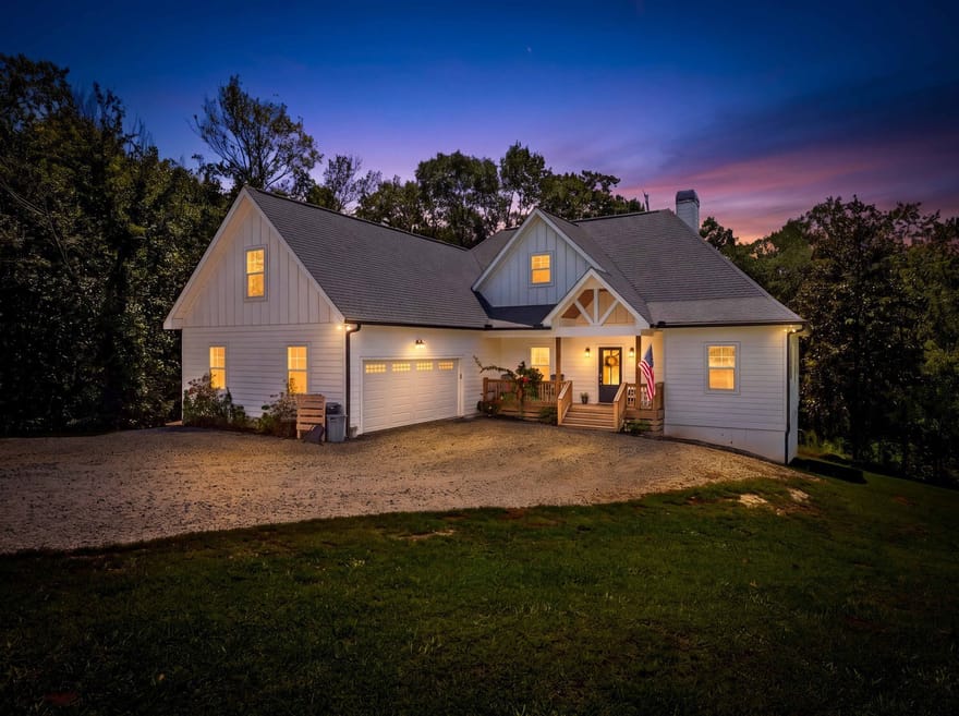 449 Captains Court, Clarkesville, Georgia