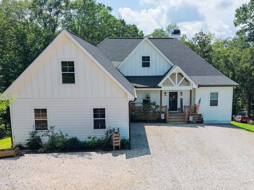 449 Captains Court, Clarkesville, Georgia