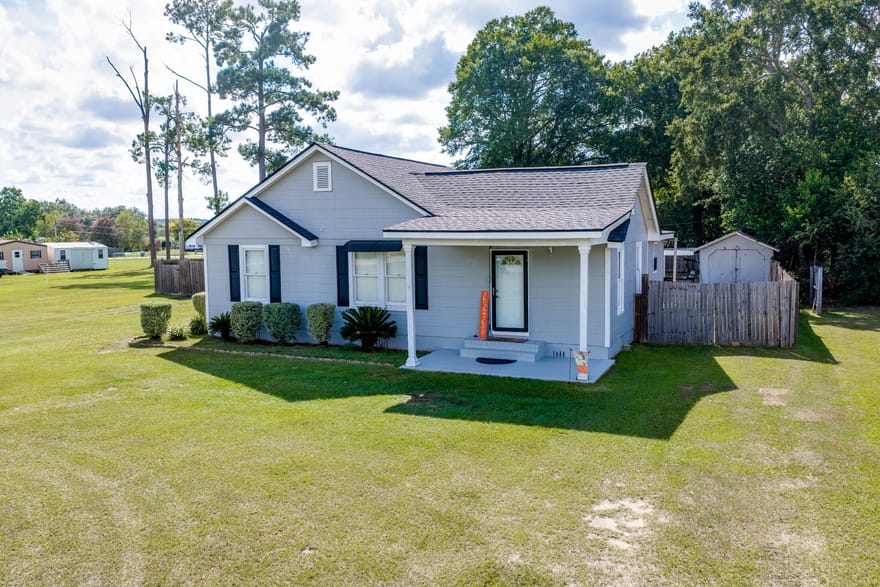 404 S Newcombe Avenue, Donalsonville, Georgia