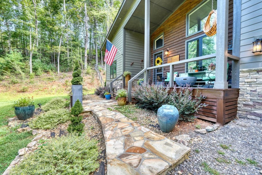 6824 Mountain Laurel Road, Hiawassee, Georgia