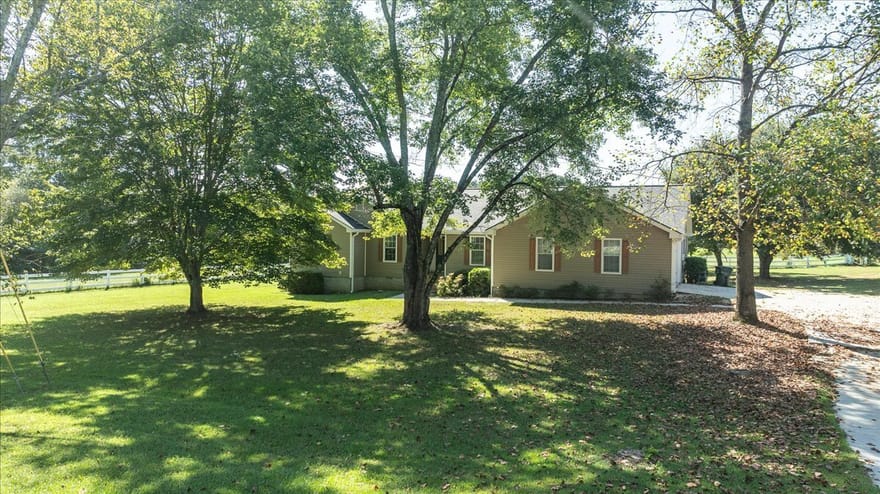 358 Roscoe Davis Road, Monroe, Georgia