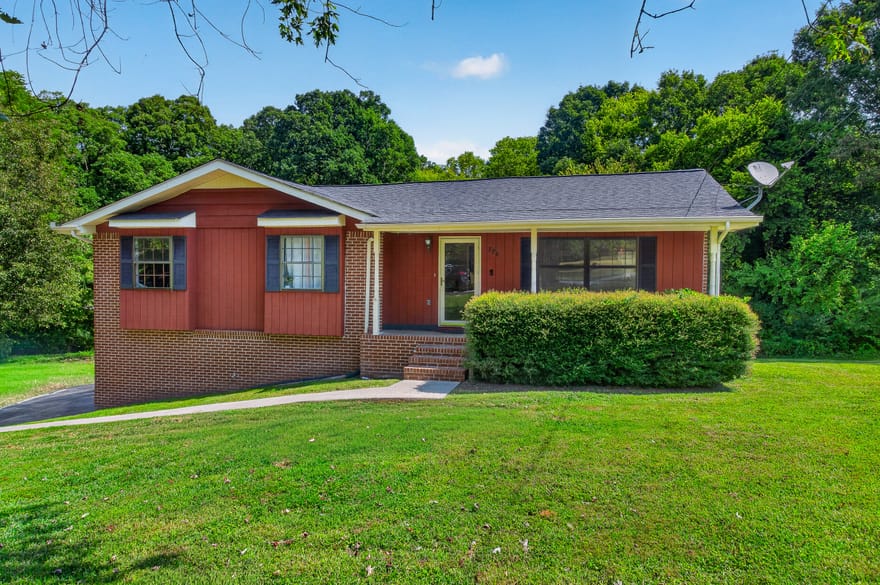 774 Brownwood Circle, Ringgold, Georgia