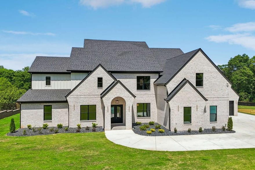 3207 Thompson Mill Road, Buford, Georgia