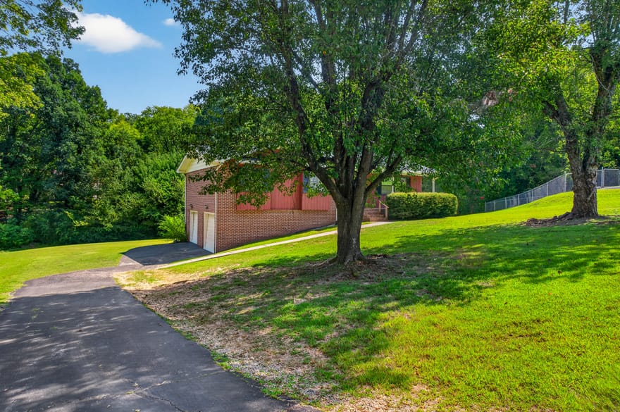 774 Brownwood Circle, Ringgold, Georgia