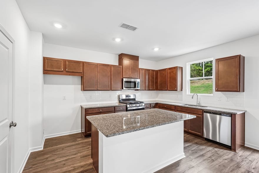 205 Groveton Court, Euharlee, Georgia