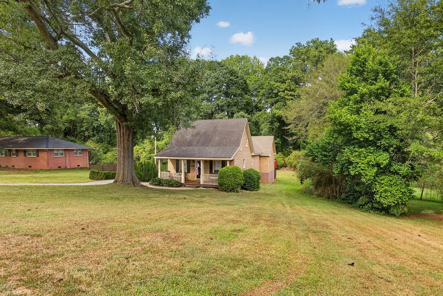 200 1/2 Pine Street, Barnesville, Georgia