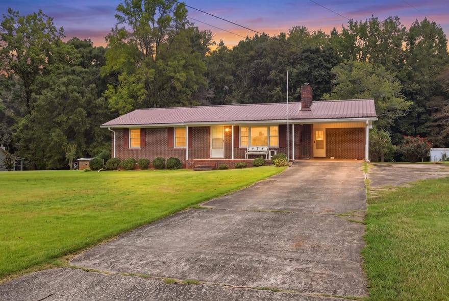 57 Defoor Road, Toccoa, Georgia