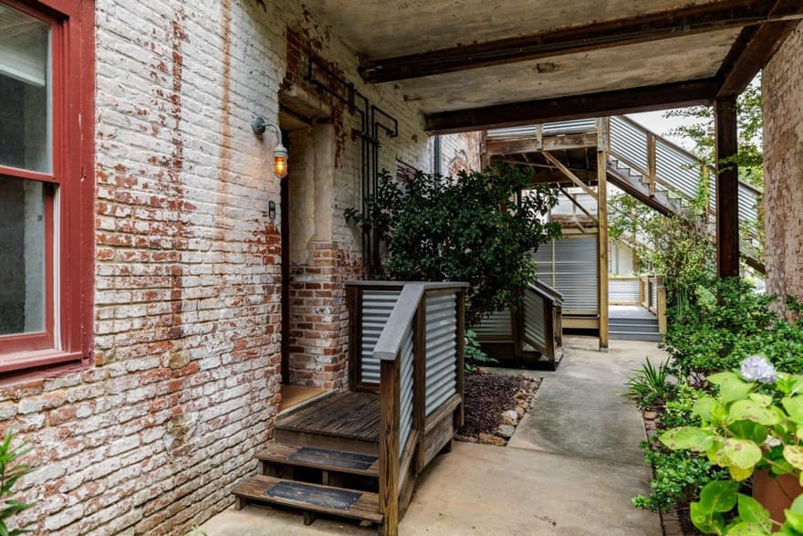 585 White Circle, Athens, Georgia