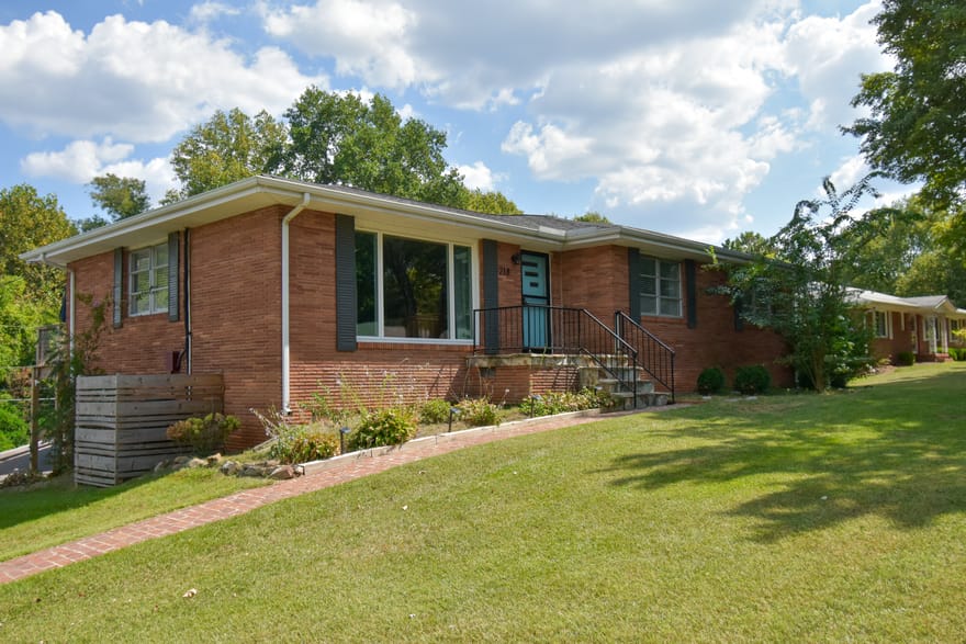 218 S Mission Ridge Drive, Rossville, Georgia