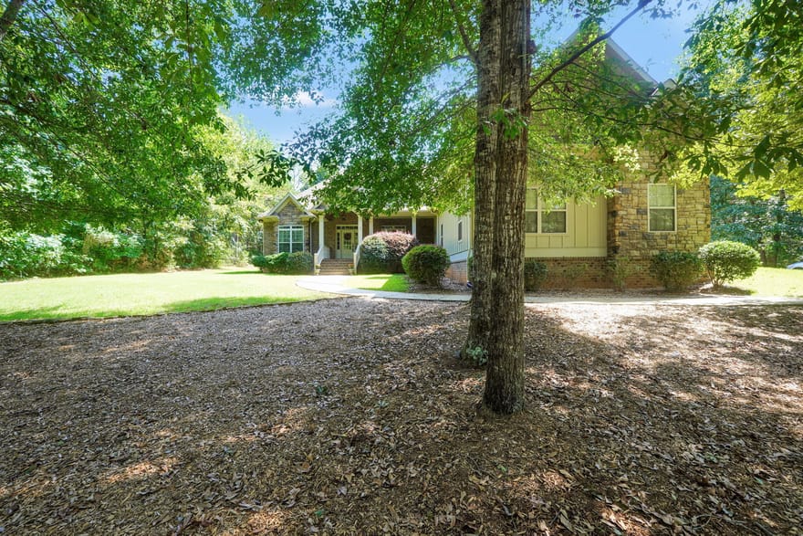 505 Crescent Drive, Forsyth, Georgia