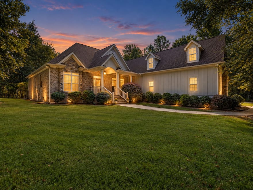 505 Crescent Drive, Forsyth, Georgia
