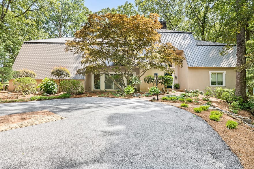 8569 Jefferson Road, Commerce, Georgia