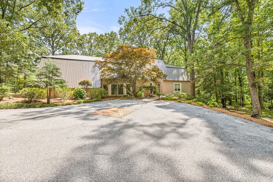 8569 Jefferson Road, Commerce, Georgia