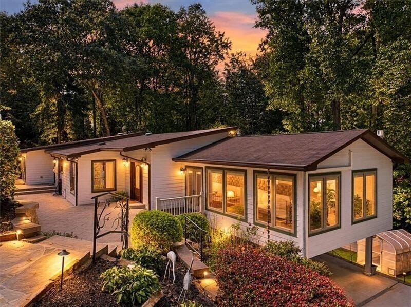 23 Blue Heron Point, Acworth, Georgia