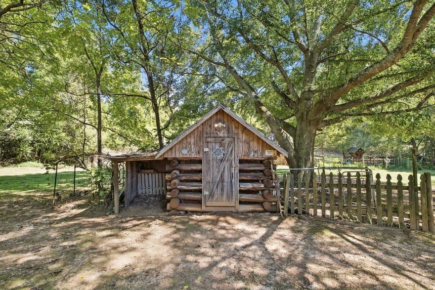2124 Highway 105, Demorest, Georgia