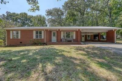 169 C H Colwell Drive, Blairsville, Georgia