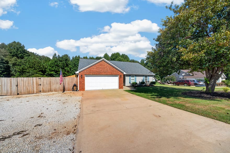 104 Oconee Meadows Lane, Eatonton, Georgia