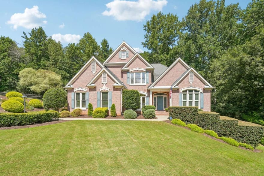 134 Riverview Drive, Suwanee, Georgia