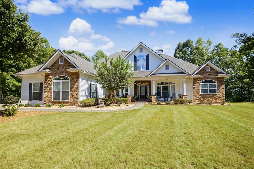 553 Bud Davis Road, Newnan, Georgia
