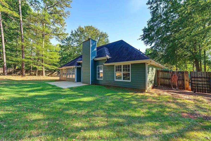 25 Cliff Court, Covington, Georgia